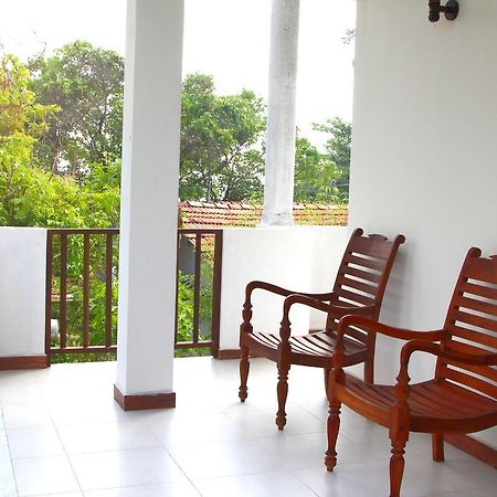 Himawari Beach Villa Matara Buitenkant foto