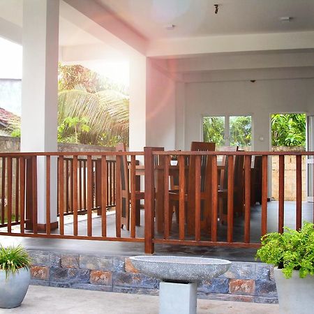 Himawari Beach Villa Matara Buitenkant foto