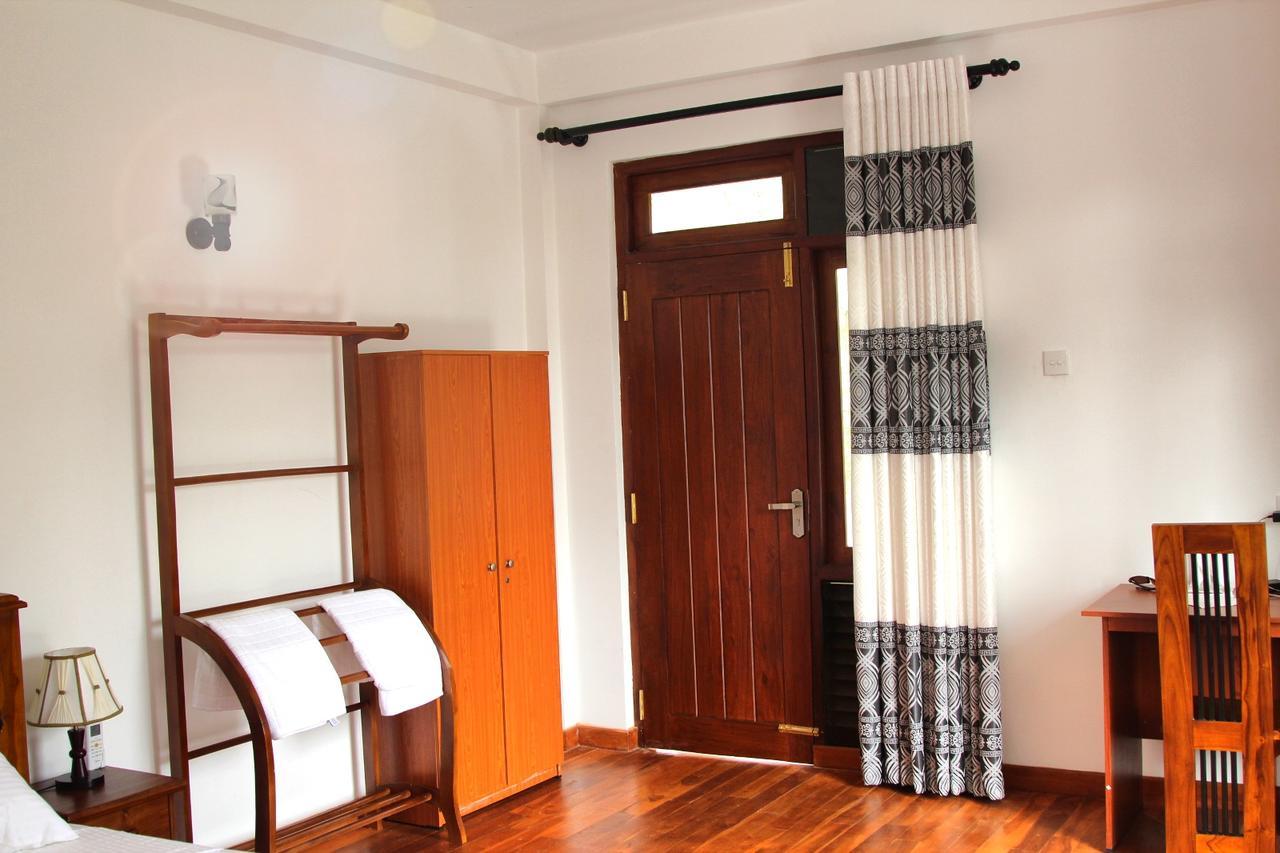 Himawari Beach Villa Matara Buitenkant foto